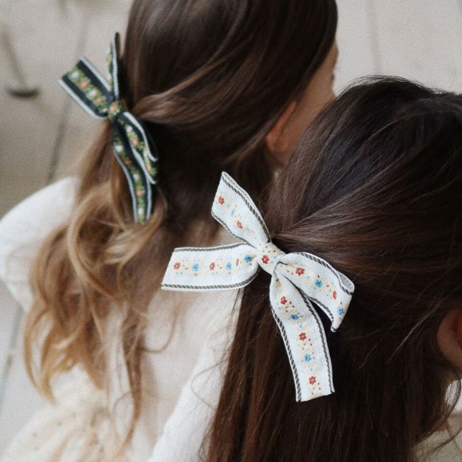 Konges Slojd Spinka Do Włosów Ribbon Bowie Beige - obrazek 2