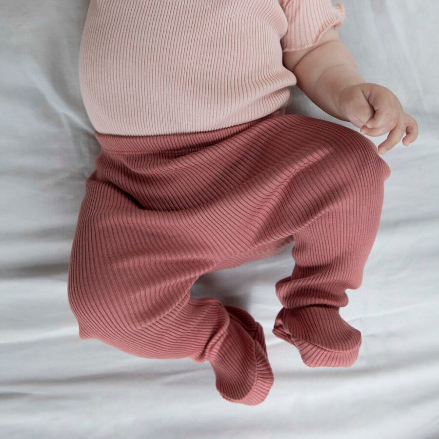 Minimalisma Półśpiochy/Legginsy Niemowlęce Ze Stópkami Bamse Antique Red - obrazek 5