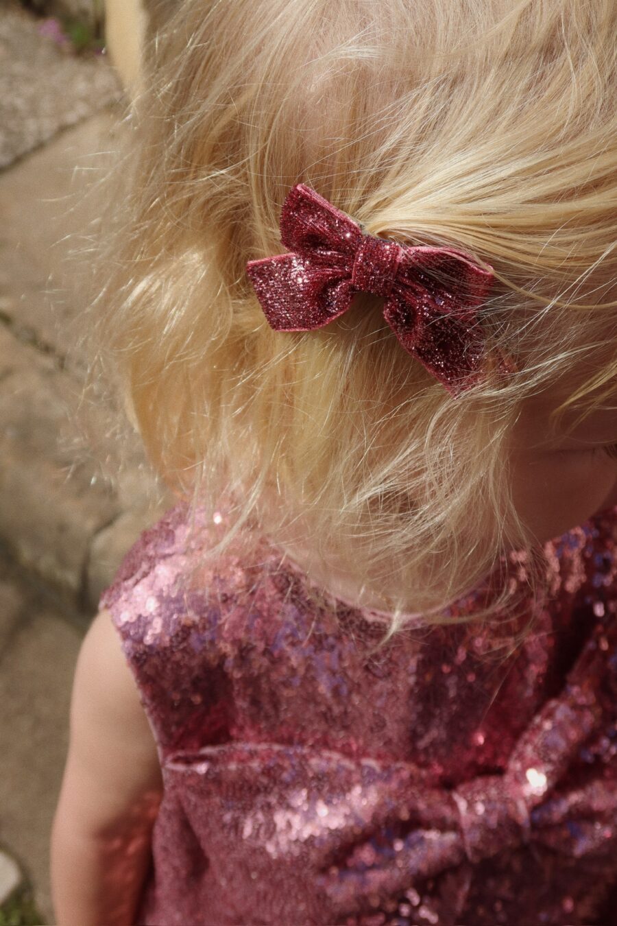 Konges Slojd 4-Pak Spinek Do Włosów Glitter Bow Pink Mix - obrazek 3