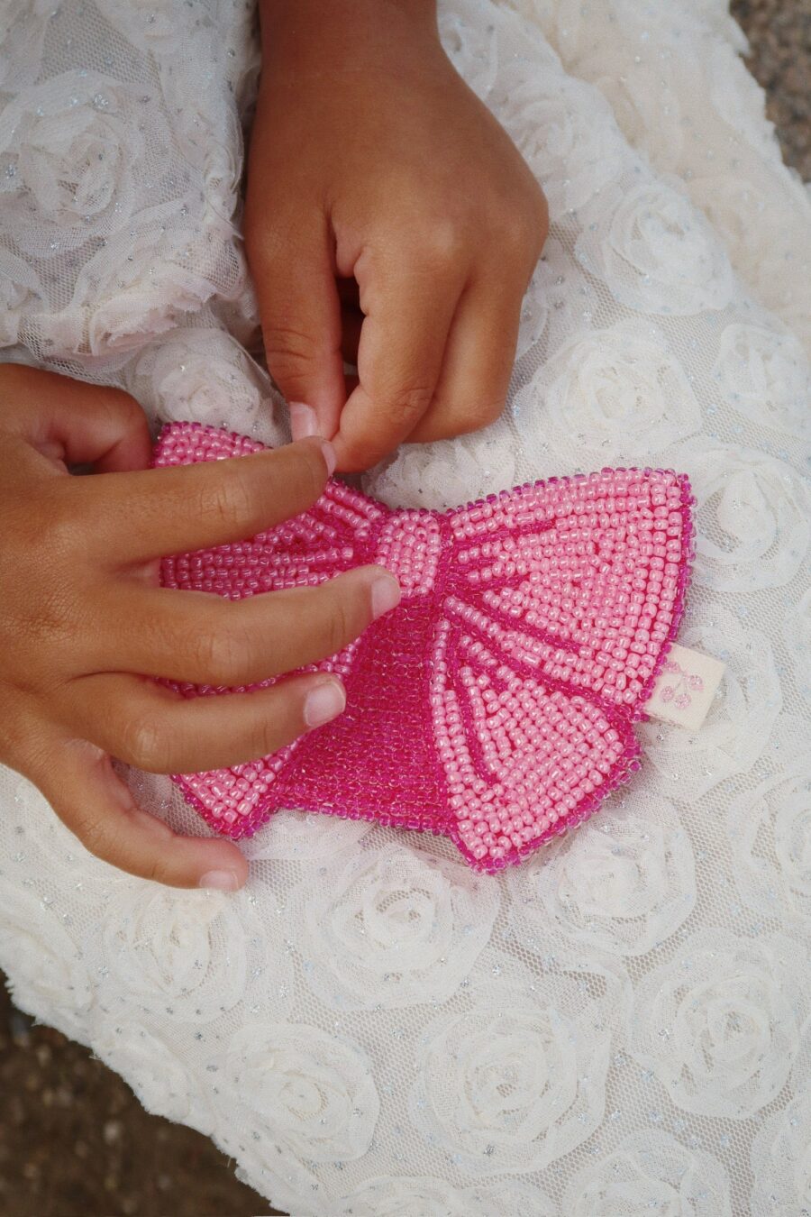 Konges Slojd Portfel Beaded Bow Bubblegum - obrazek 4