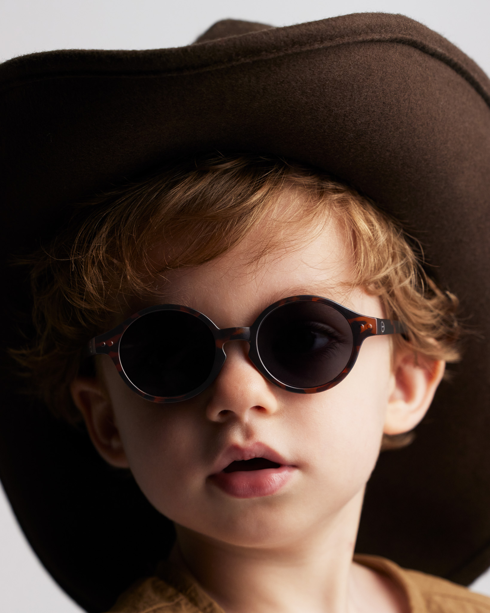 Okulary przeciwsłoneczne dla dzieci IZIPIZI BABY #D Tortoise (0–3 lata) - obrazek 4