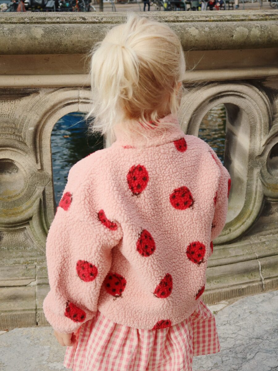 Konges Slojd Kurtka Polarowa Jody Teddy GRS Ladybug Pink - obrazek 11