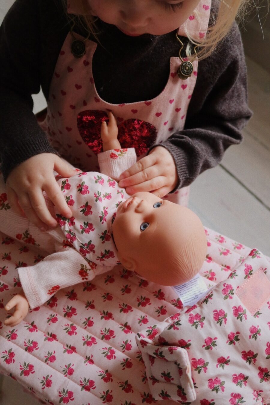 Konges Slojd Przewijak Dla Lalki Rosie Rose - obrazek 4