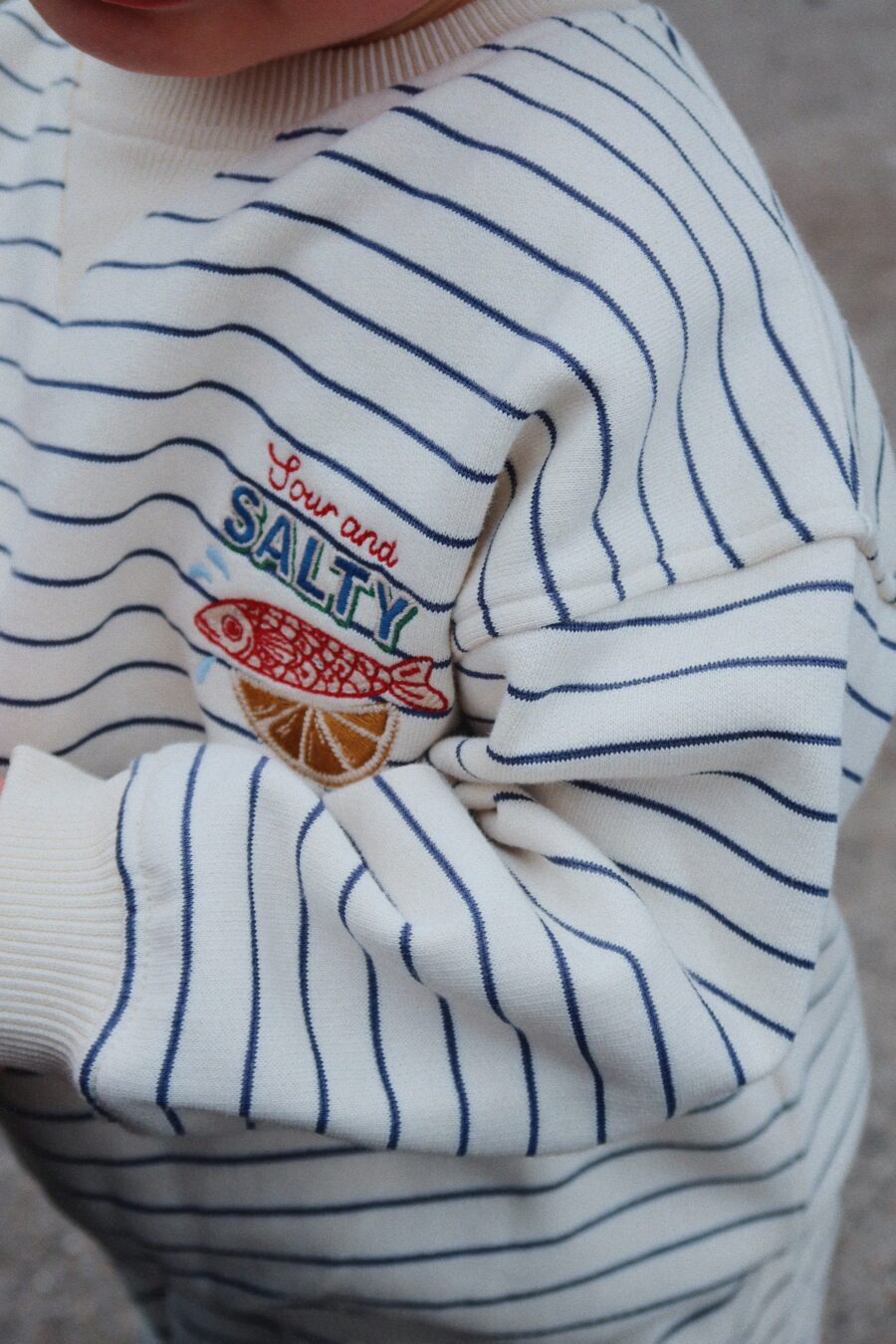 Konges Slojd Bluza Amio Ocs Captains Blue/Antique White - obrazek 9