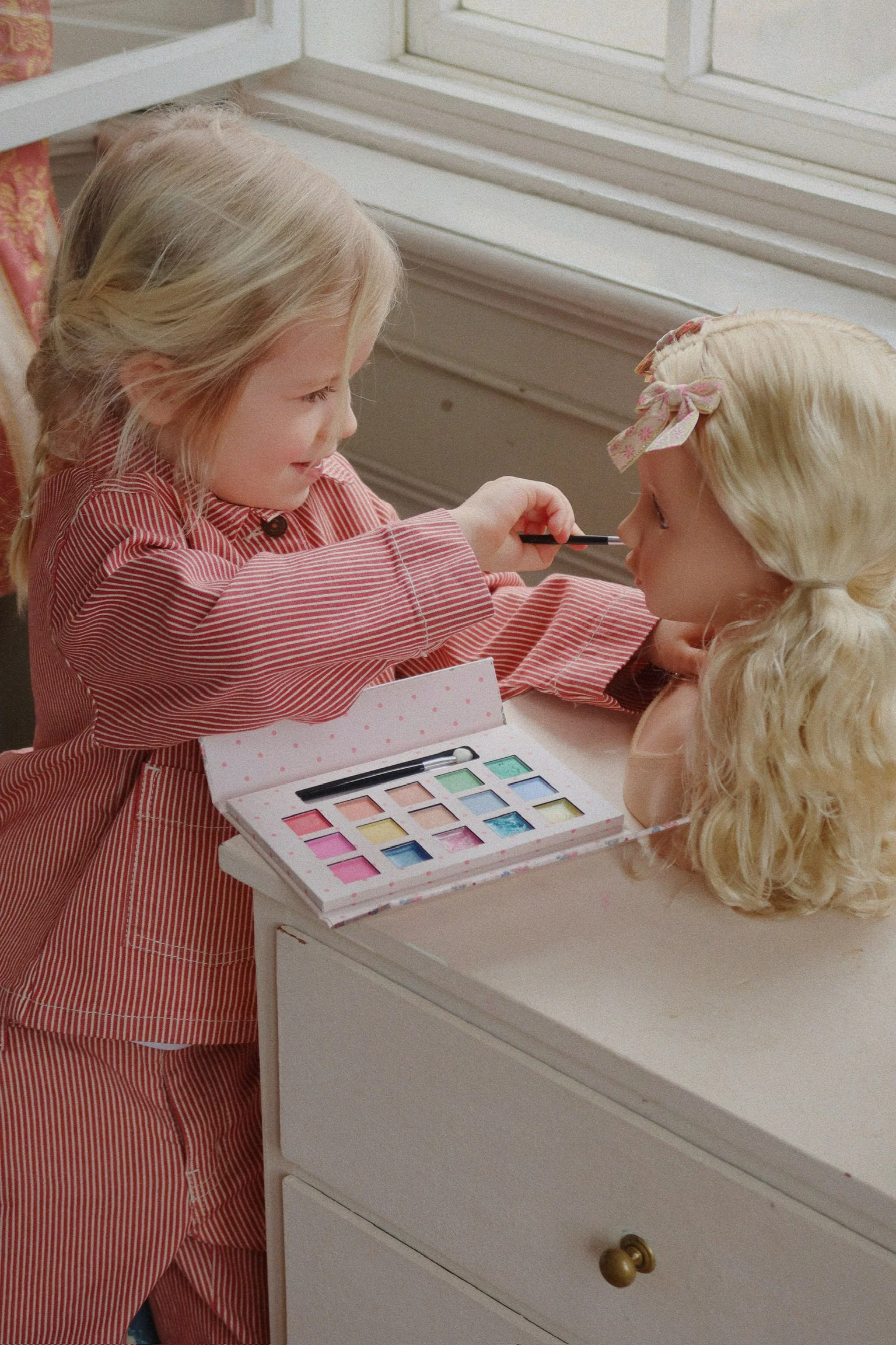 Konges Slojd Salon Makijażu Lili Make Up Salon Multi - obrazek 2