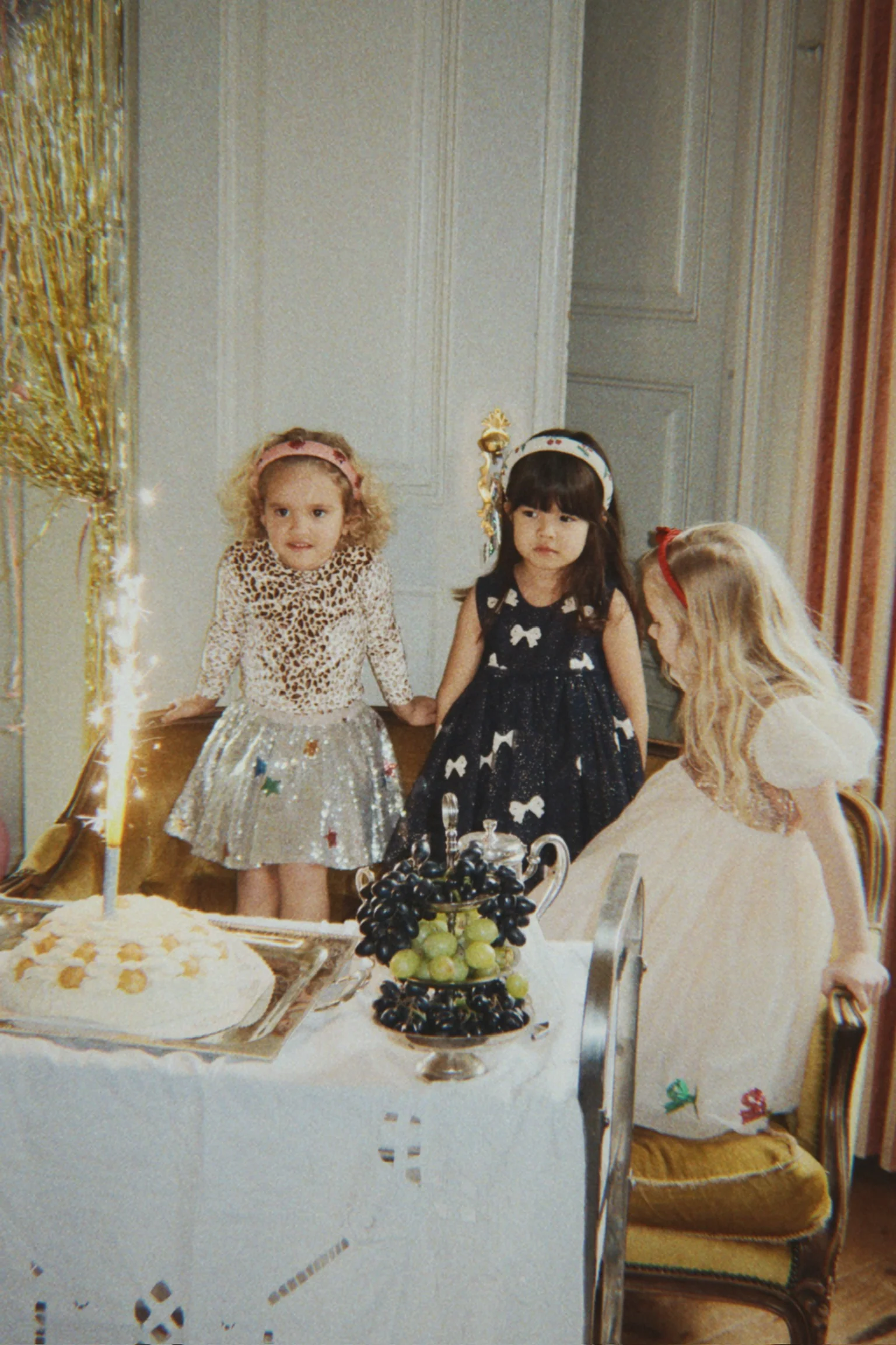 Konges Slojd Opaska Do Włosów Beaded Cherry - obrazek 2