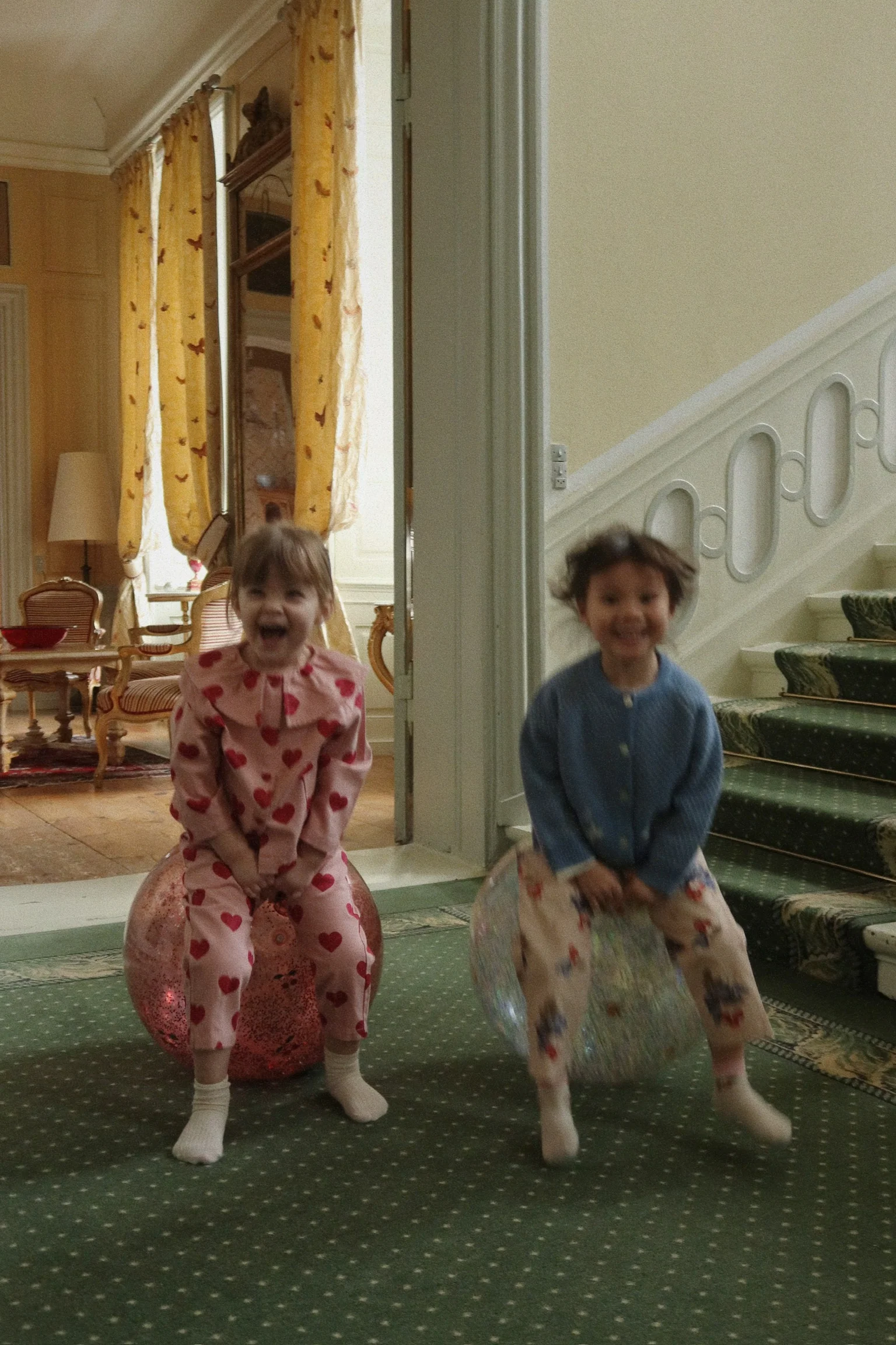 Konges Slojd Piłka Do Skakania Glitter Lemon - obrazek 3