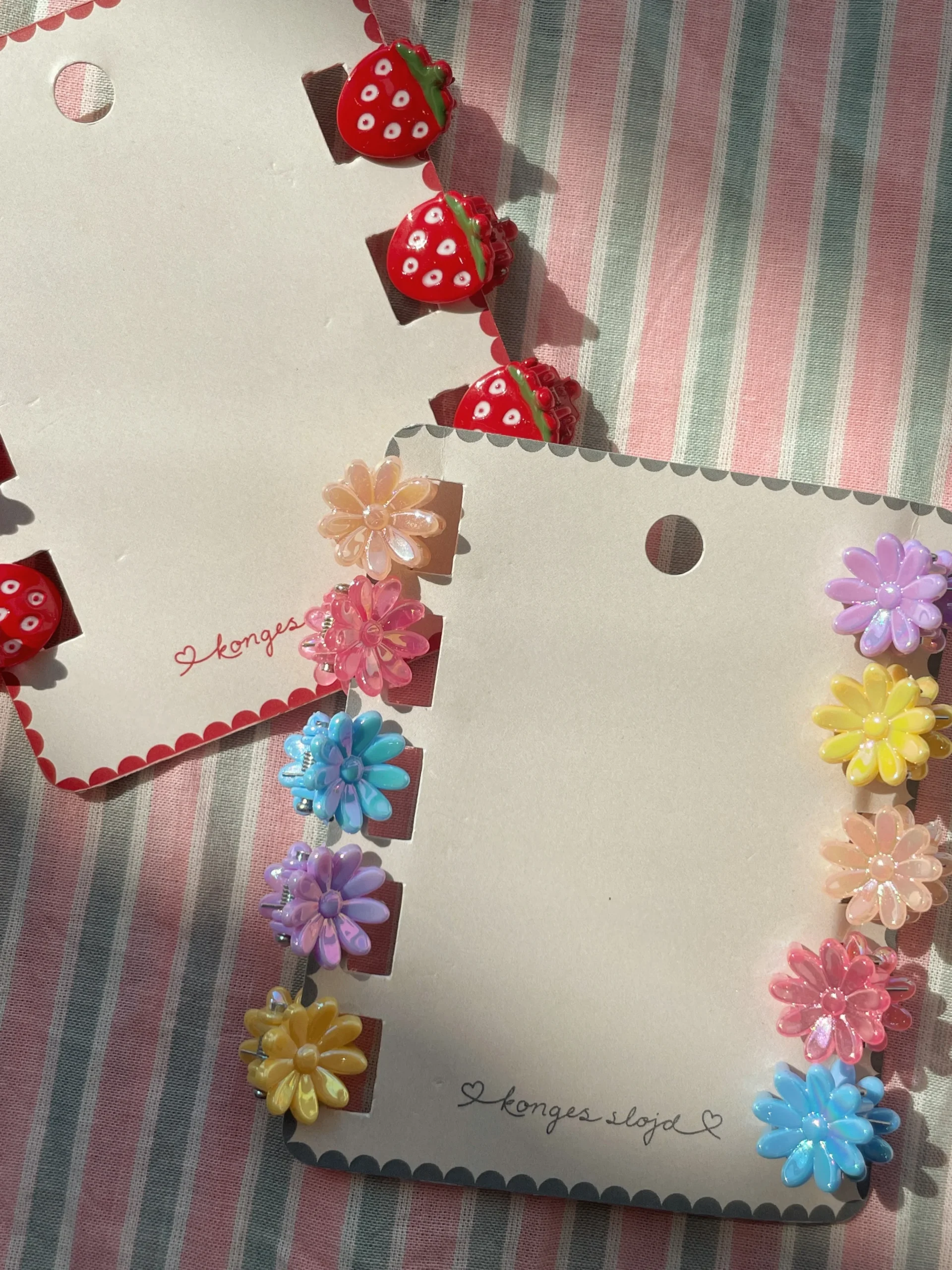 Konges Slojd Spinki Do Włosów Mini Flower Multicolor 10-Pak - obrazek 3