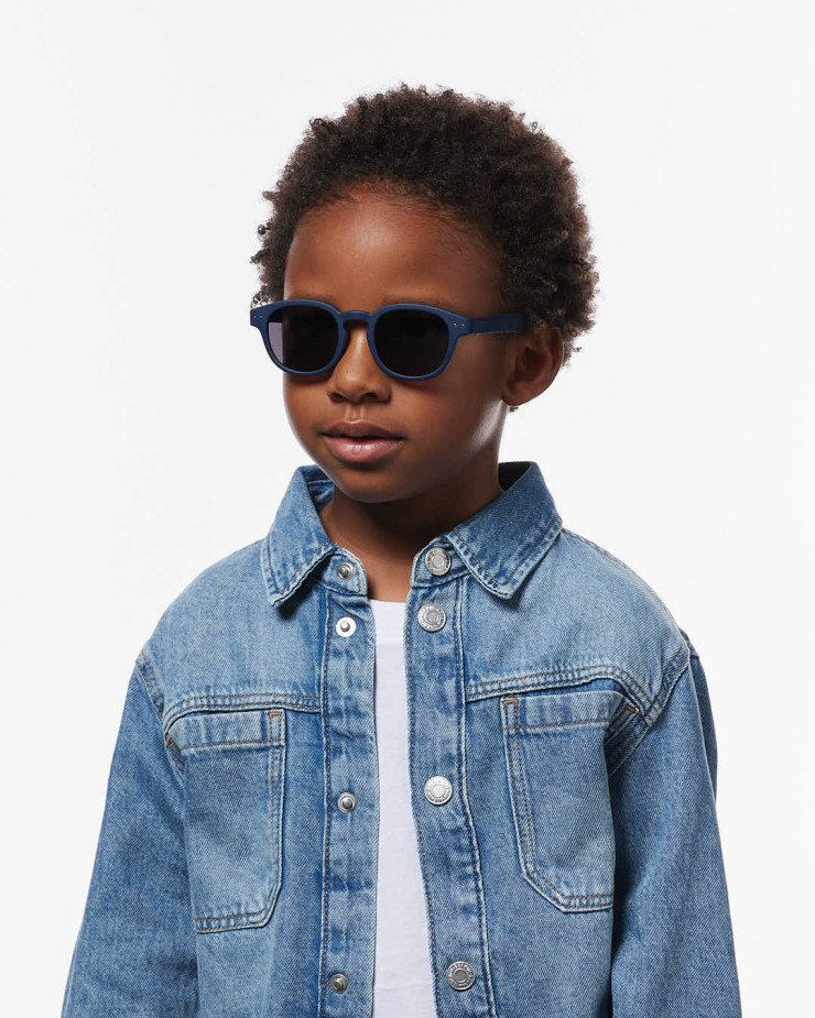 Okulary przeciwsłoneczne dla dzieci IZIPIZI JUNIOR #C Navy Blue (7-11lat) - obrazek 4