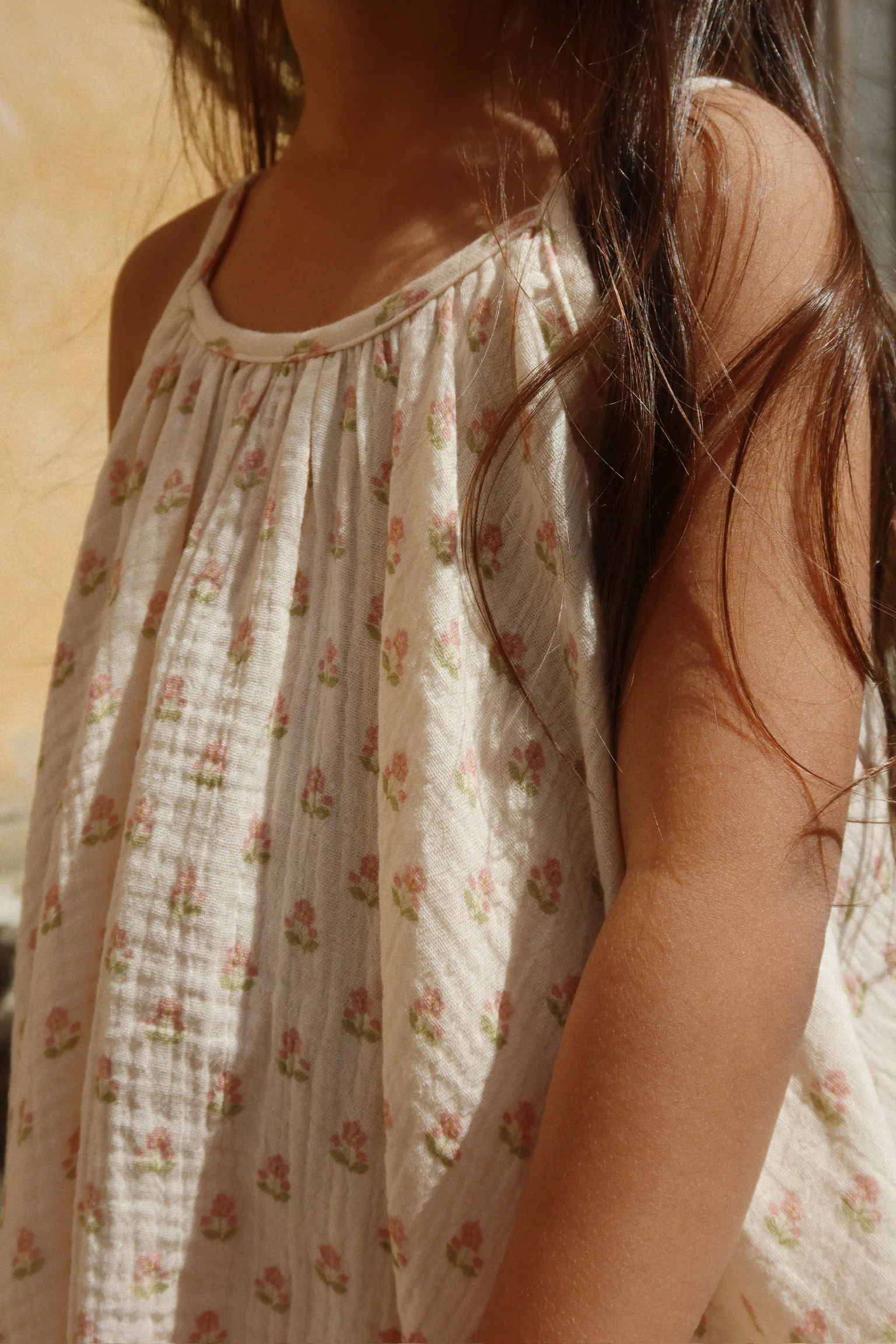 Konges Slojd Sukienka Muślinowa Coco Strap Carta Rosa - obrazek 2