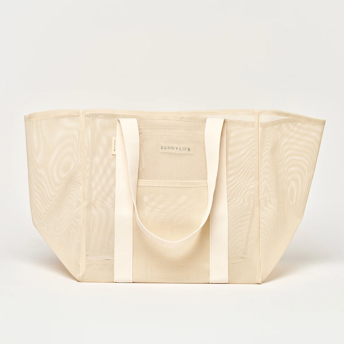 Sunnylife Plażowa torba z siatki – Oyster - obrazek 6